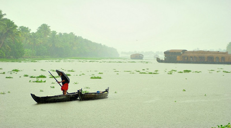 munnar-backwaters-and-beach-holiday