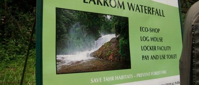 lakkam-waterfalls-munnar-signboard