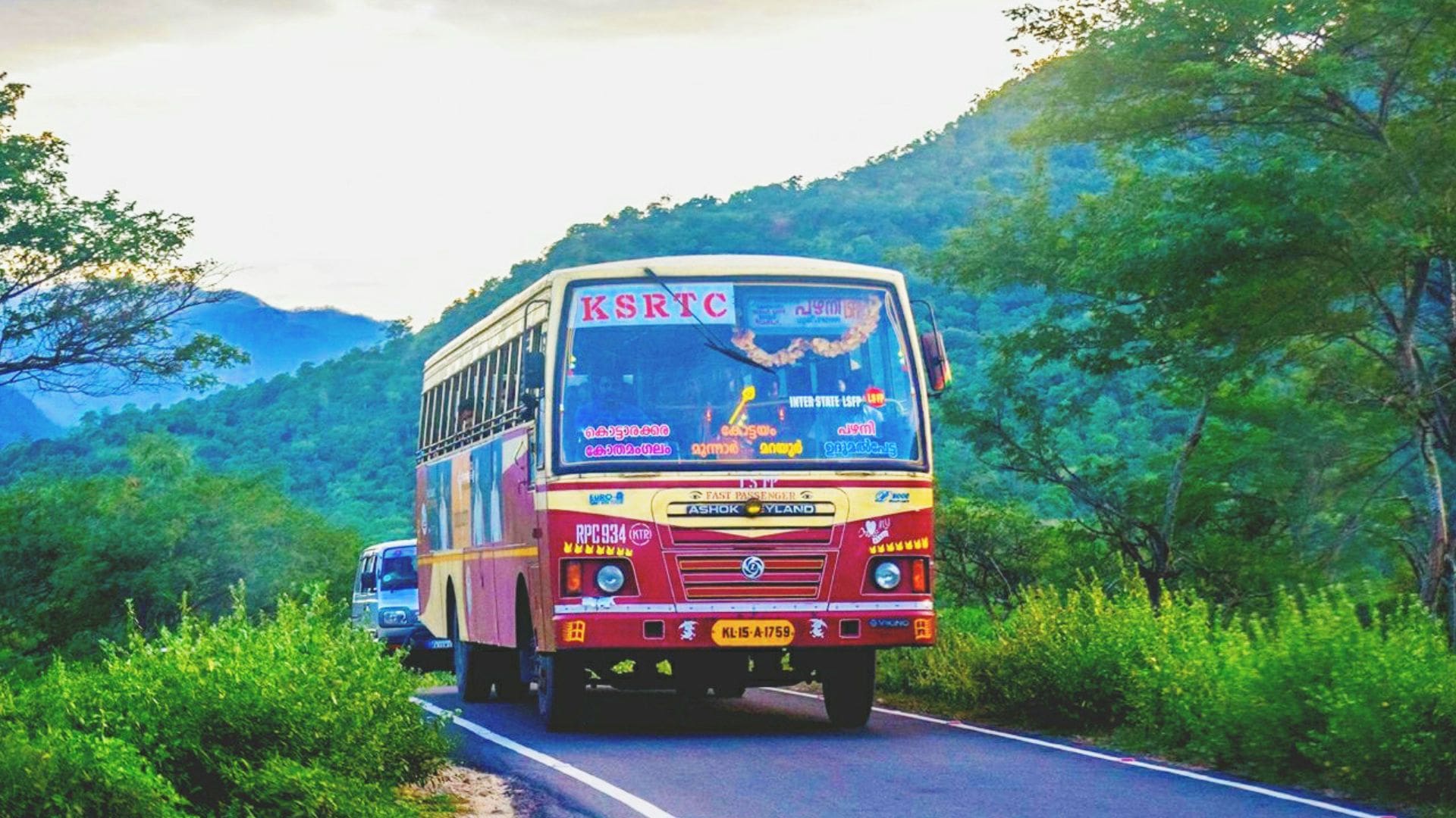 varkala-to-munnar-by-bus